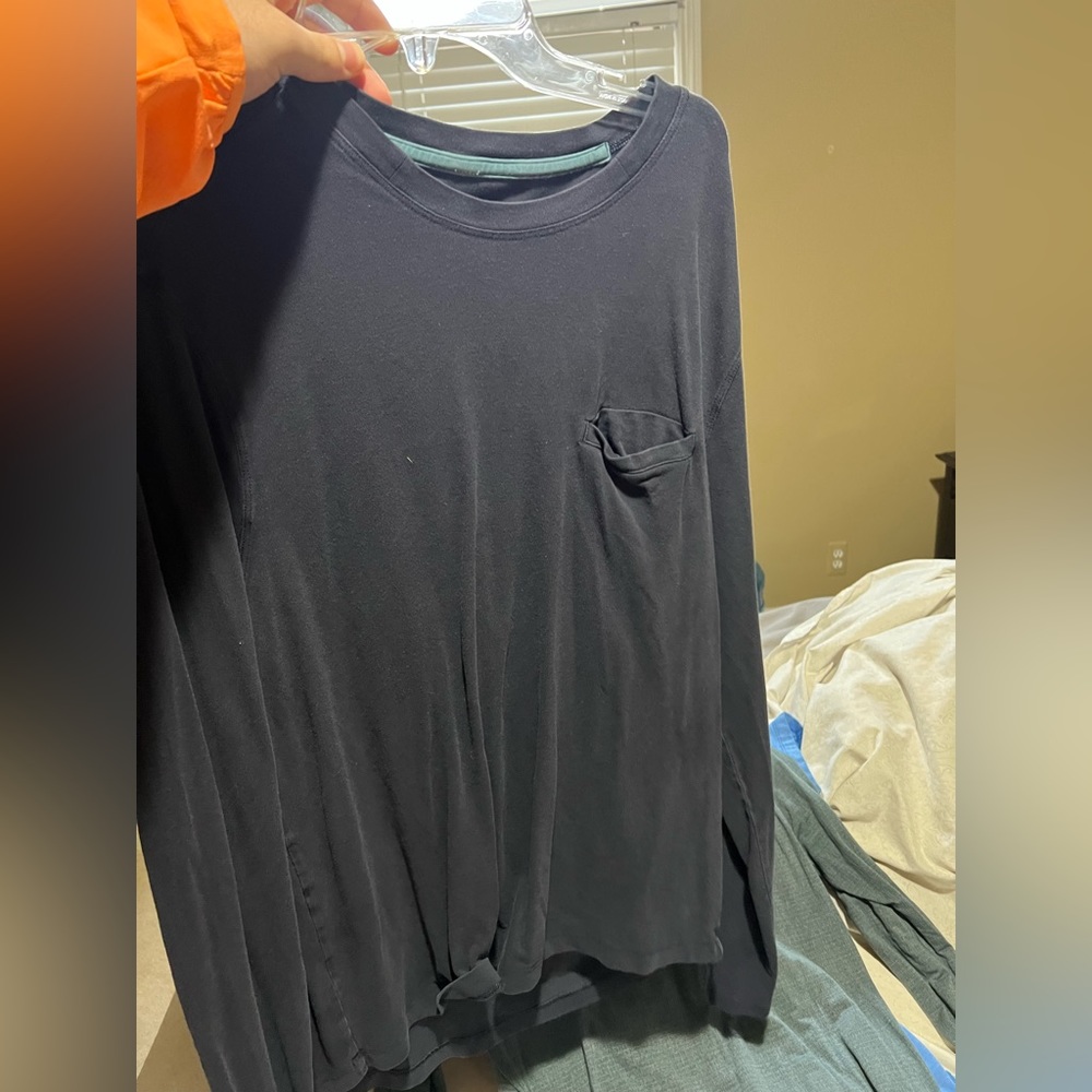 Long sleeve lululemon shirt